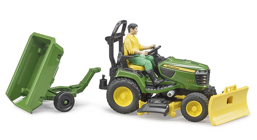 09824 John Deere Lawn Tractor w/ Trailer and Gardener